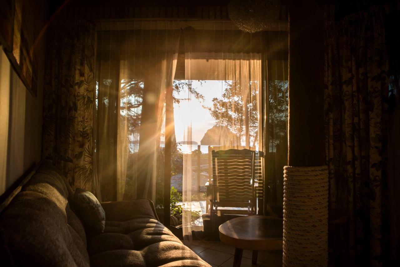 Greenhouse Ecolodge جزيرة مانتاناني المظهر الخارجي الصورة
